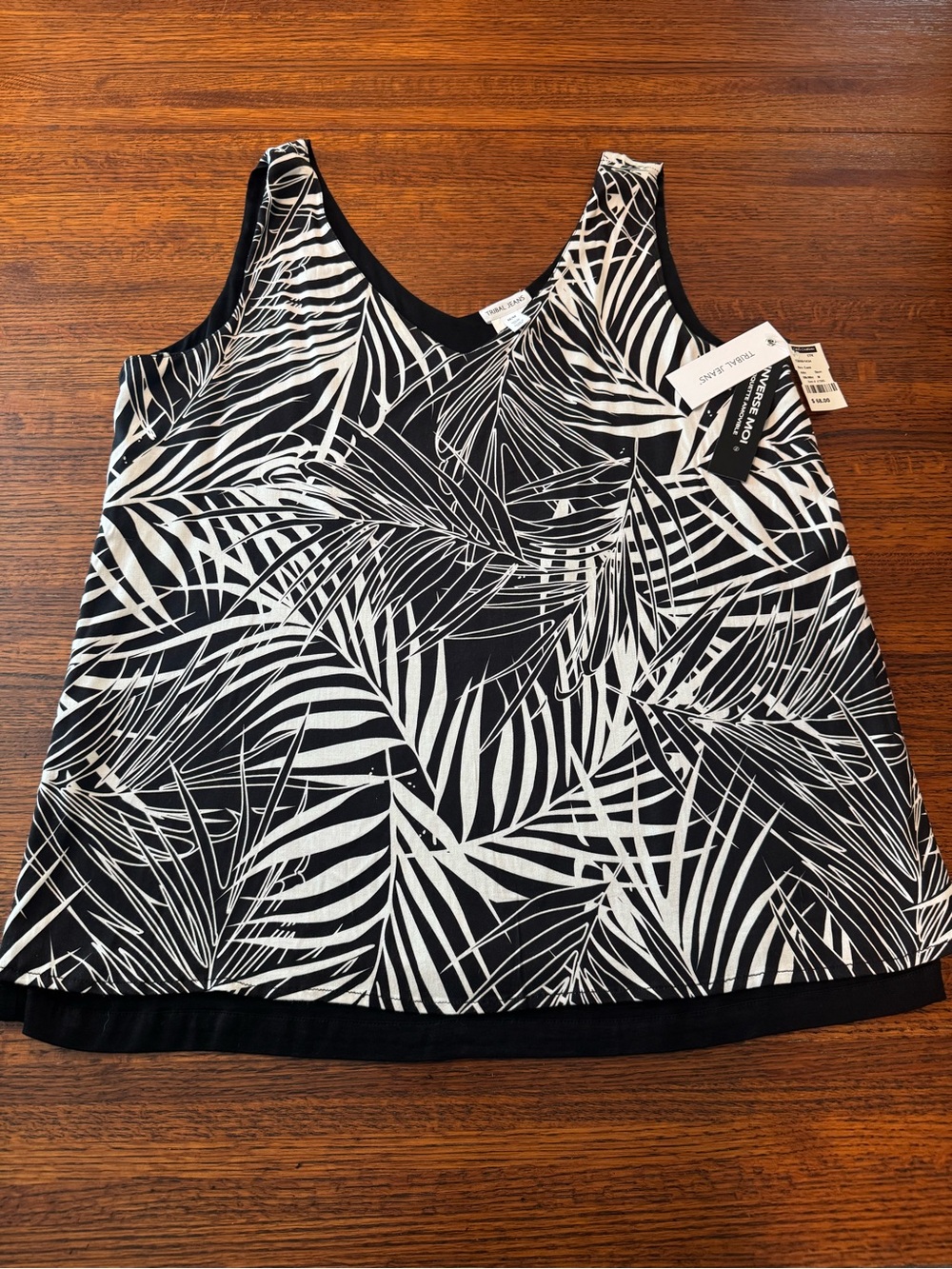 Tribal Women's Reversible Cami Black & White Tropical Palm Sz M NEW WITH TAGS